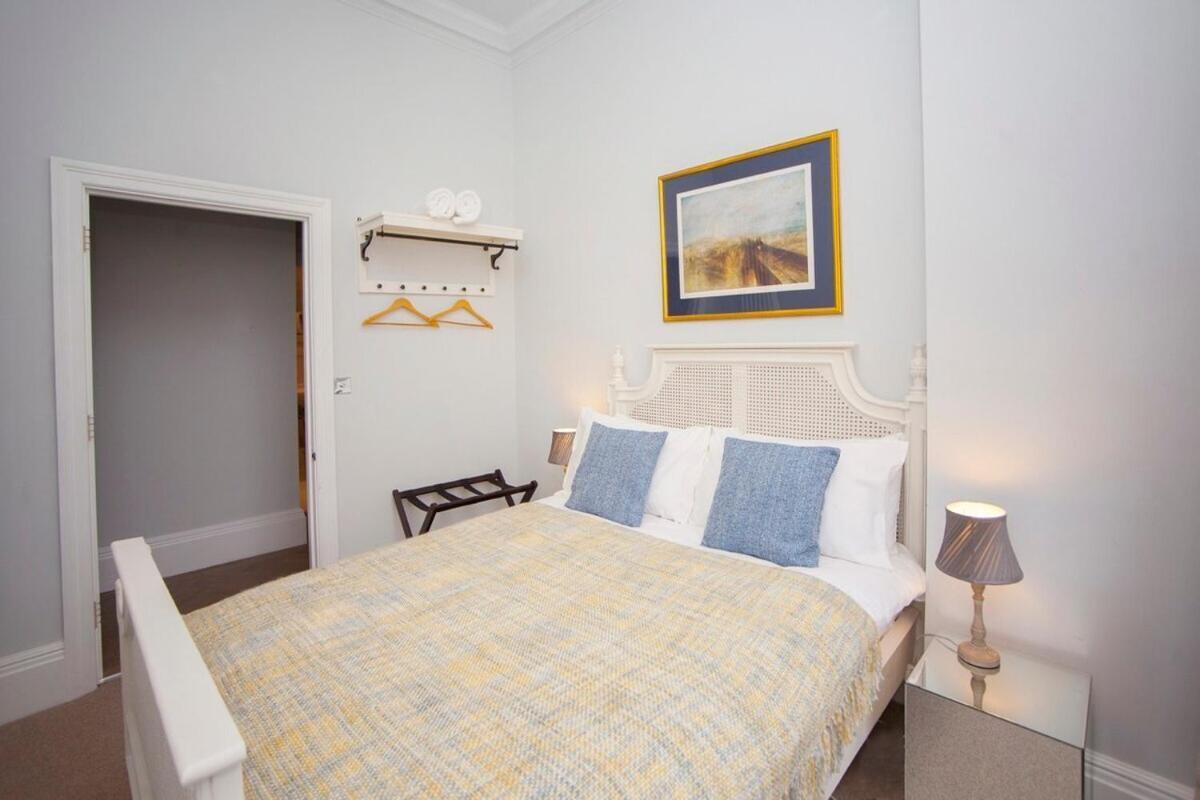 Stylish City Centre Apartment - 바스 외부 사진