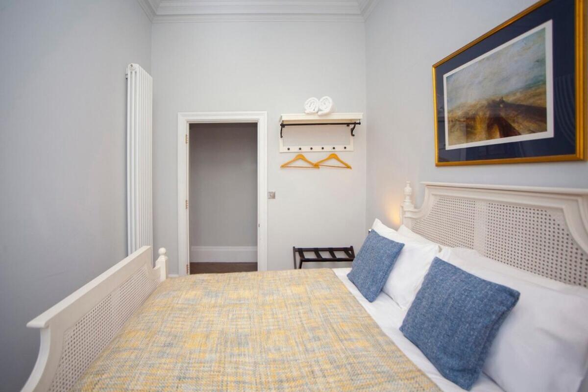 Stylish City Centre Apartment - 바스 외부 사진